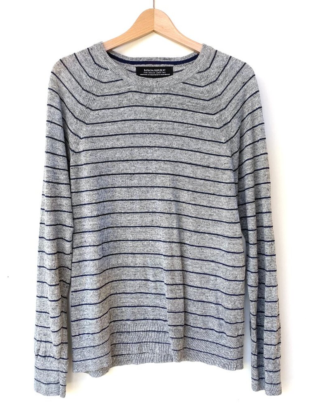Banana Republic 100% Italian Linen Striped Sweater Size L - Read